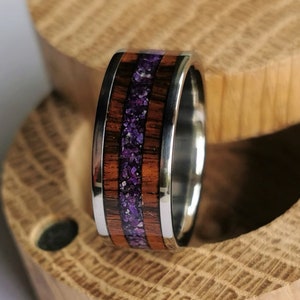 Titanium band with Santos Rosewood and Amethyst/Purple Jade channel.