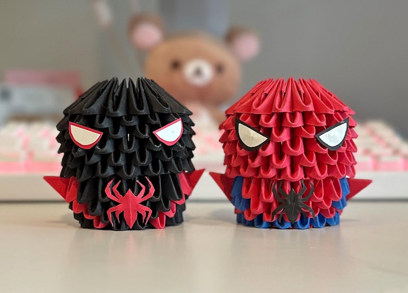 3D Origami Paper Figure Spiderman zdjęcie 1