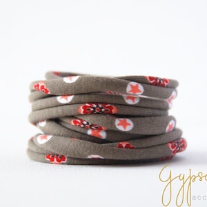 Brown Flowery Simple Wrap Wrist Cuff Stretch Wrist Bracelet Fashion accessory Women Teens Wrist Tattoo Cover Wrap Bracelet