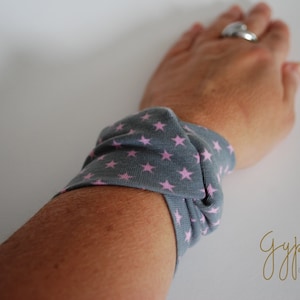 Pink Stars Twist Wrist Cuff Grey Wrist Band Fashion accessory Women Teens Wrist Tattoo Cover Up Wrap Bracelet Fabric Jewellery Scar Cover
