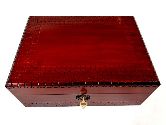 Wooden Brown High Gloss Lockable Box, Brown Jewelry Box, Wood Jewellery  Box, Wooden Box, Jewelry Casket, Memory Storage Box 