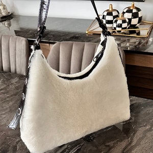 Classic Leather Tote Everyday use tote bag,Student Bag, Personalized Leather Shoulder Bag,Mother’s Day Gift.SheepSkin bag,christmas gift
