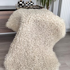 Gotland sheepskin - Etsy 日本