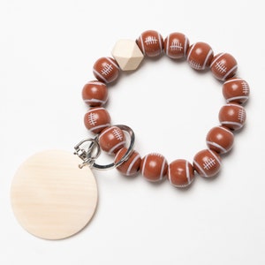 Grabado láser con temática de fútbol en blanco, llavero de muñequera, llavero personalizado para mujer, llavero para mamá, llavero láser en blanco