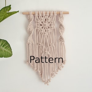 Patrón para colgar en la pared de macramé pequeño con fotos, patrón digital para principiantes en PDF DIY