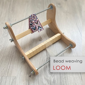 Mini Professional Wooden Loom for LONG beadwork weaving - For loomed stitch hatbands, bracelets, collar and choker - Work Space size 6" x 6"