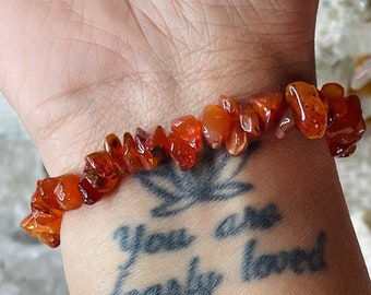 Premium Carnelian Crystal Chip bracelets / Crystal stretchy chip bracelet / Gemstone crystal bracelets / Healing crystals / Handmade