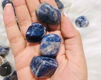 Premium Sodalite tumbled crystals / Polished Stones / Home Decor / Tumbled Gemstones / Healing crystals / Pocket Crystals / Blue crystals