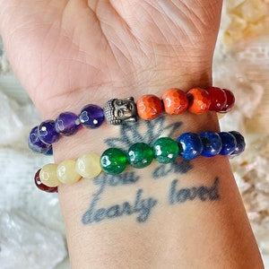 Premium 7 chakra's gefacetteerde kristallen armband in 8 mm-juwelen / edelsteenkristalarmband / Handgemaakte armband met cadeauzakje en informatiekaart