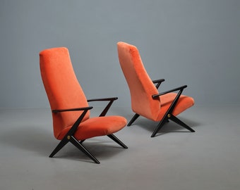 Chaises longues design suédois - Modèle Triva de Bengt Ruda en velours homard