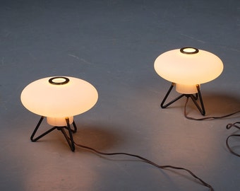 Futurisme rétro : Paire de lampes de table STILNOVO Opaline UFO des années 1950