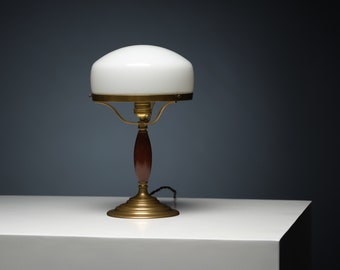 Lampe de table vintage élégante du milieu du siècle - Beauté en laiton avec patine originale