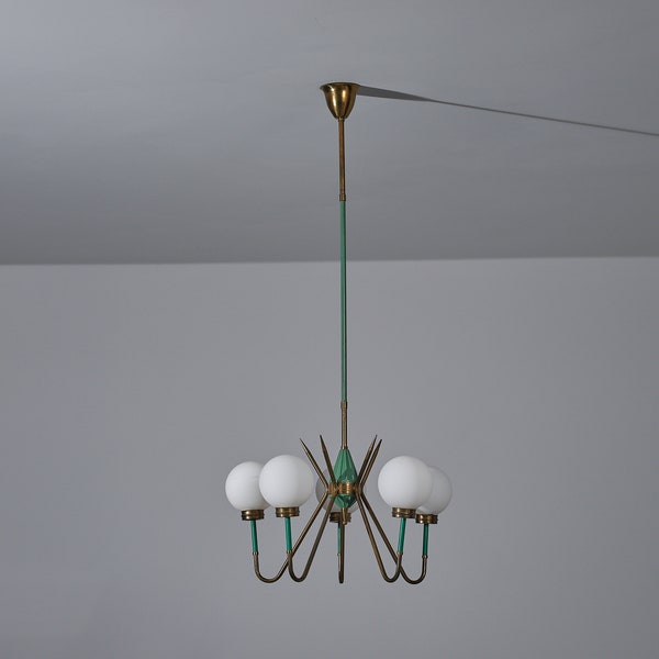 Lustre à 5 lumières design italien des années 1950 - Élégance moderne avec verre opalin