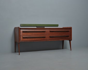 Commode à tiroirs en bois exotique des années 1950, design italien, style contemporain