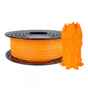 Pu&ograve; includere: Un rotolo di filamento arancione brillante per la stampa 3D, con una piccola statuetta arancione stampata in 3D di un mostro.