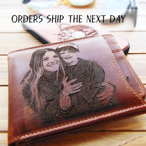 Cartera de cuero personalizada con foto grabada, regalo de Navidad, cumpleaños y aniversario para hombres, billetera delgada con bloqueo RFID y tarjetero.