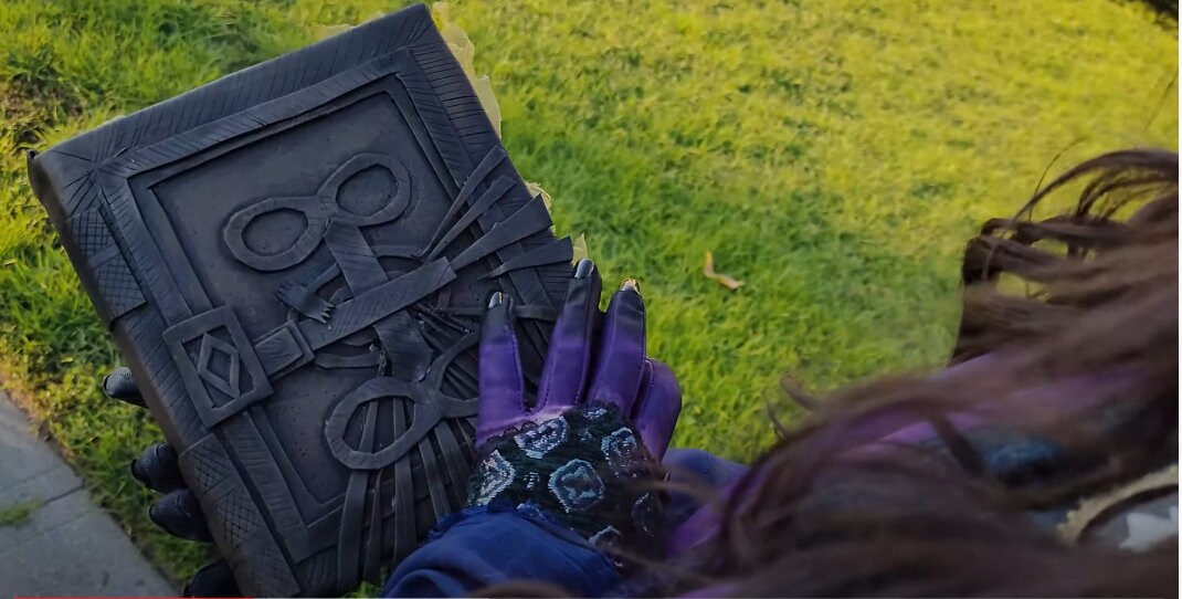 Darkhold Buchumschlag - Scarlet Book Cover Für Dr. Strange Props