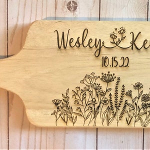 Custom Wedding Gift, Couple Cutting Board, Newlywed Gift, Bridal Shower Gift, Engagement Gift, Gift For Couple, Personalized Cutting Board image 2