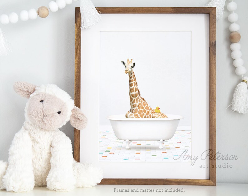 Giraffe with Rubber Ducky in Vintage Bathtub Art Print | Etsy