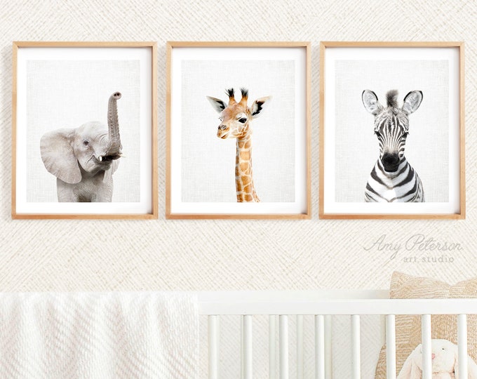 Lot de 3 décorations de chambre de bébé animaux de safari, art animalier de safari, art de chambre de bébé éléphant zèbre et girafe, art de bébé animal par Amy Peterson