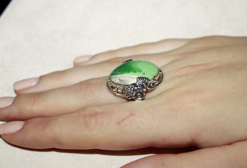 Green Stone Ring Green Variscite Ring Gift for Nature Lovers Silver Leaf Ring Nature Inspired 925 Silver Jewery with Rare Stone
