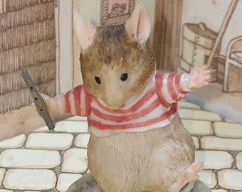 ミニチュアトイチェスト ウィフレッド ブランブリーヘッジ エネスコ Vintage RARE Brambly Hedge Wilfred Toadflax Figurine by Enesco. - Etsy