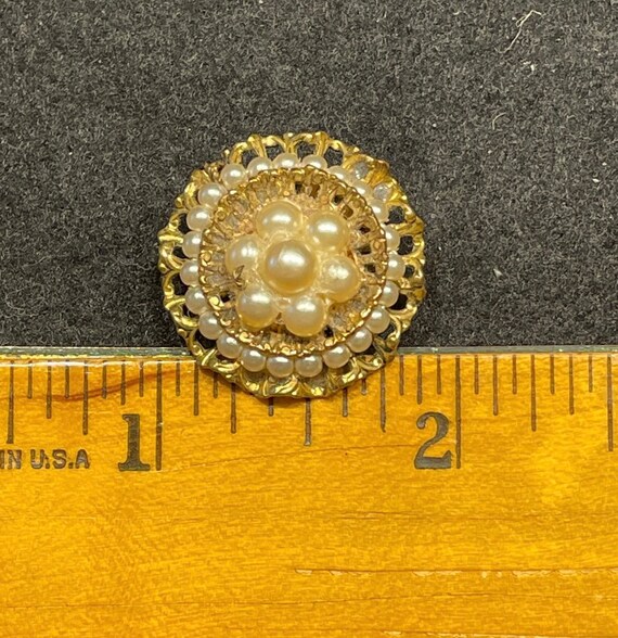 Vintage Pearl Brooch or pin - image 5