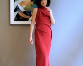 rotes Abendkleid lang für Damen, Satin Drapierung für Event und festliche Anlässe, elegantes Designer Kleid mit Schlitz