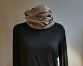 SHILO- Shirt - schwarz mit grau-braunem Kragen