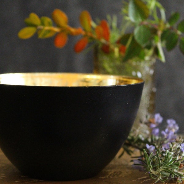 Tealight Candle Holder - Incense Bowl - Black & Gold - Iron Metal Vase