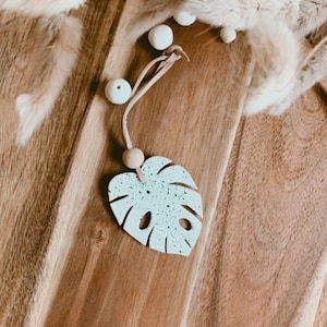 Monstera leaf oil diffuser, monstera leaf hanging accessory, oil diffuser, boho car accessory, monstera leaf ornament