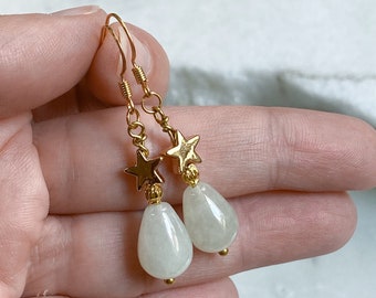 Gold star earrings, Agate Tear drop dangle Earrings, Boho chic earrings, Cute little star Earrings, Christmas Gift for her, STAR
