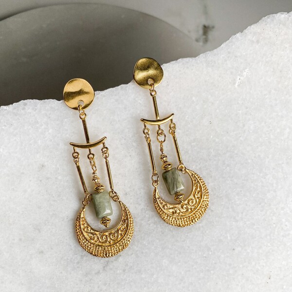 Boucles d'oreilles bohème tendance avec pierre verte africaine, bijoux en pierres précieuses, boucles d'oreilles de style ancien en or, longues boucles d'oreilles gitane, cadeau d'anniversaire pour elle