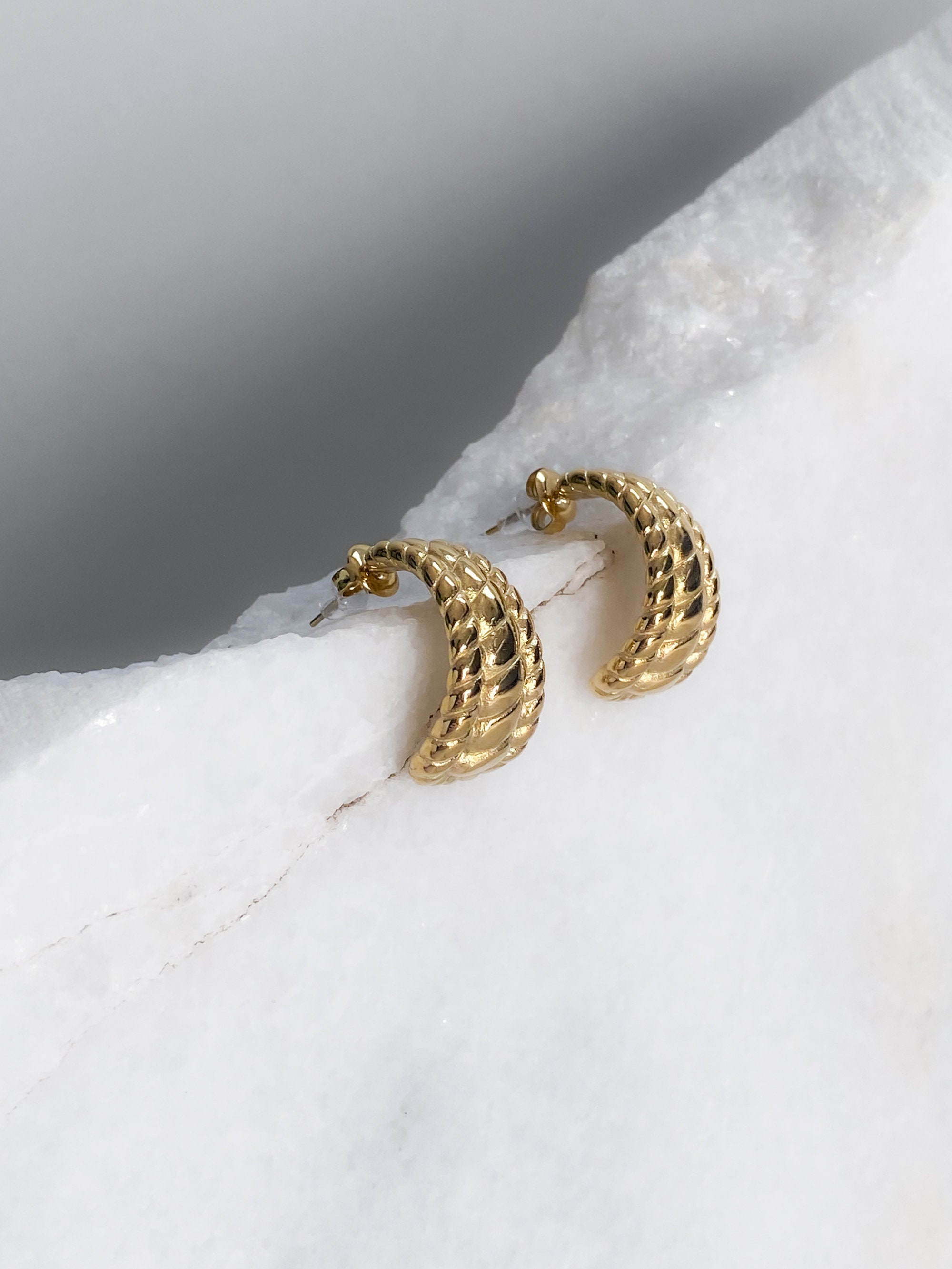 Gold Half Hoop Earrings Vintage Style, Classic Y2k Jewelry, 90s