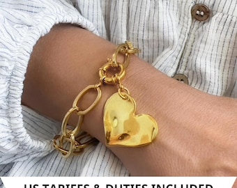 Gold Chunky bracelet with heart pendant Charm, Y2K Jewelry,90's Bold Oversized chain bracelet Glam Rock style,Anniversary Gift for Her,AMOUR