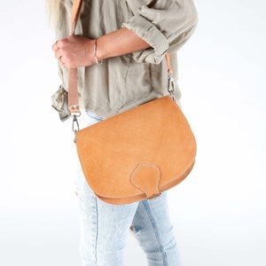 Große Crossbody Satteltasche, Damenhandtasche Ledertasche, lange Schultertasche, handgefertigte Ledertasche, Geschenk für Mama, Geschenk für Sie, DIONE