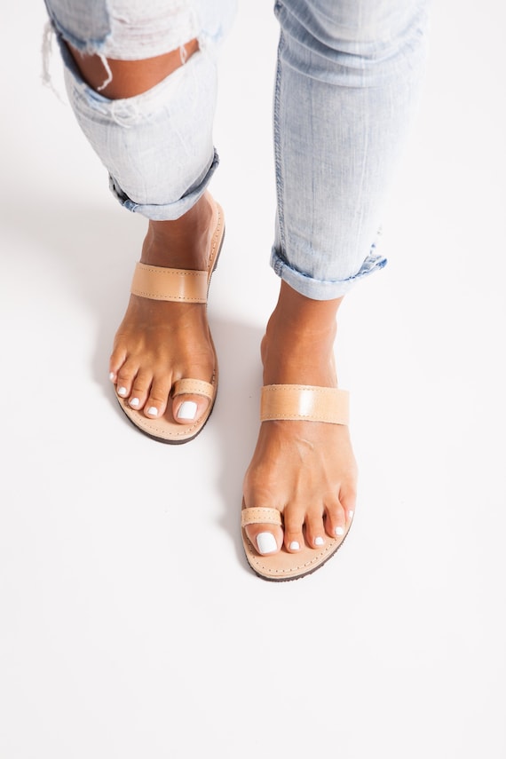 Sandales cuir top naturel plates