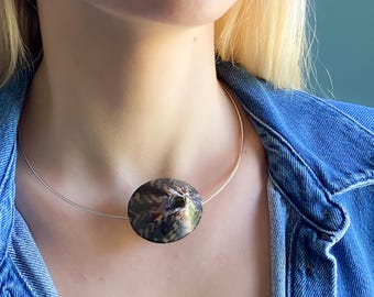 Chunky Natural shell Collar Necklace, Big Sea Shell Pendant Necklace, Siren core, Summer beach jewelry, Birthday Gift for her, HURLEY