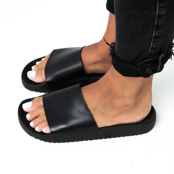 Black Leather Sandals for Women, Griechische Sandalen, Sandales Cuir Grecques,  Flat pool Slides, Non Slip Sleepers, POSEIDON