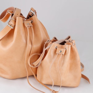 Bolso de cubo de cuero para mujer, bolso de hombro hecho a mano, bolso de cuero genuino dorado, bolso ORPHEO