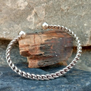 Sterling Silver Bangle Bracelet, Twisted, Vintage Jewelry Sterling Silver Bangle Bracelet, Twisted, Vintage Jewelry