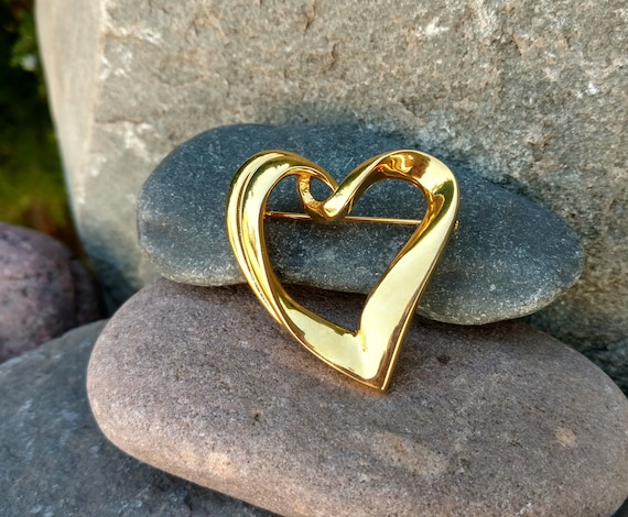 Vintage Heart Brooch, Gold Tone Costume Jewelry, … - image 1