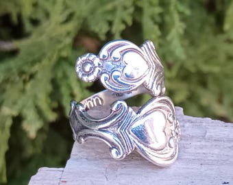 Vintage Sterling Avon Hearts and Flowers Wrap Ring