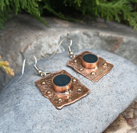 Vintage Copper Earrings, Black Center, Mixed Meta… - image 2