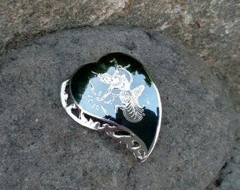 Broche de corazón de plata esterlina SIAM, Nielloware Niello, diosa Mekhala, joyería vintage 925, esmalte negro, bailarina, rayo, amor