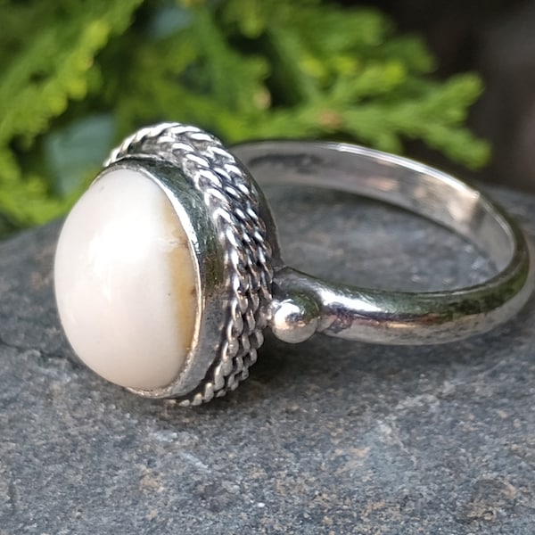 ORNO .800 Ring Polish Jewelry Company Warsaw Poland, White Jasper Stone, Women's Vintage Jewelry, Modernist, Oval, Signed Piece, Mid Century