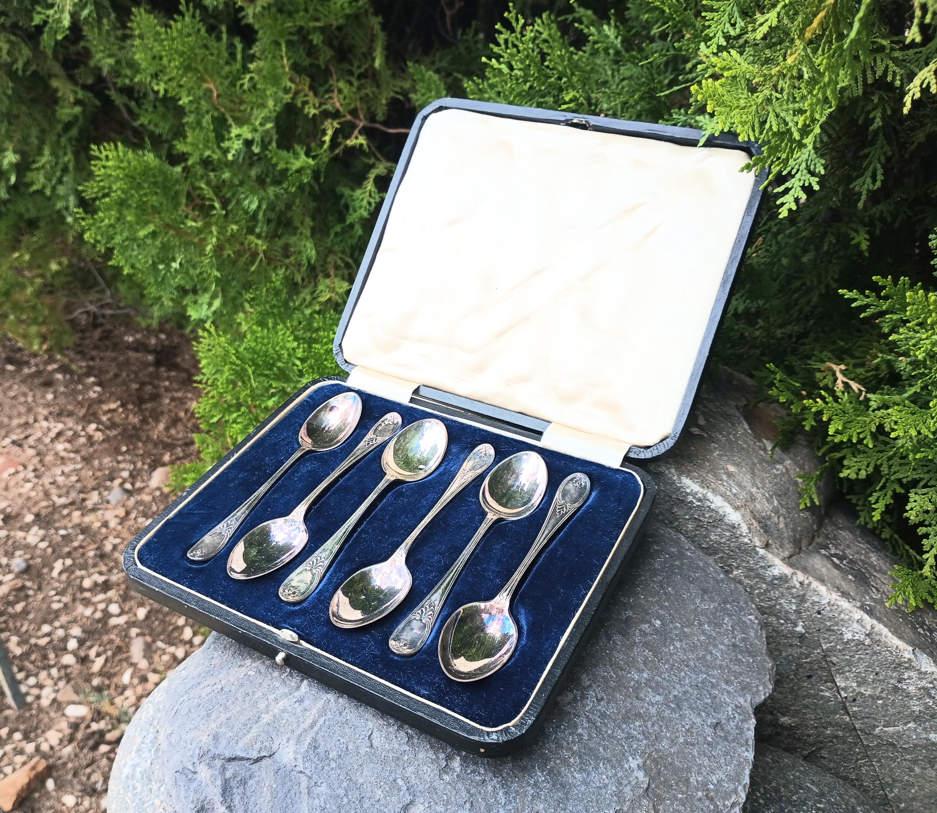 James Deakin and Sons Cased Set of 6 Sterling Silver Demitasse