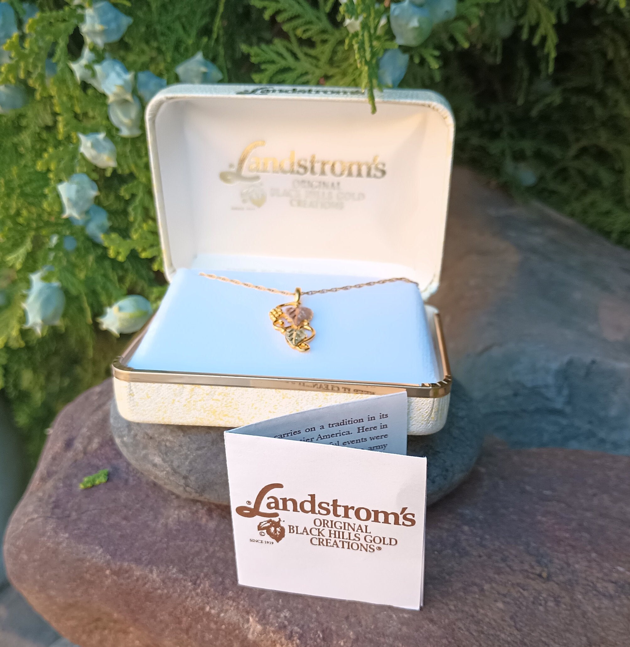 LANDSTROM'S 10K Gold Pendant & 12KGF Necklace Original Black Hills Gold