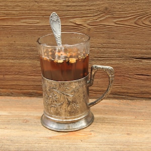 vintage Soviet Glass holder set de 3 articles vintage Podstakannik Glass Holde Kitchen Decor Soviet Tea Cup Holder Russian Metal Tea Cup Holder