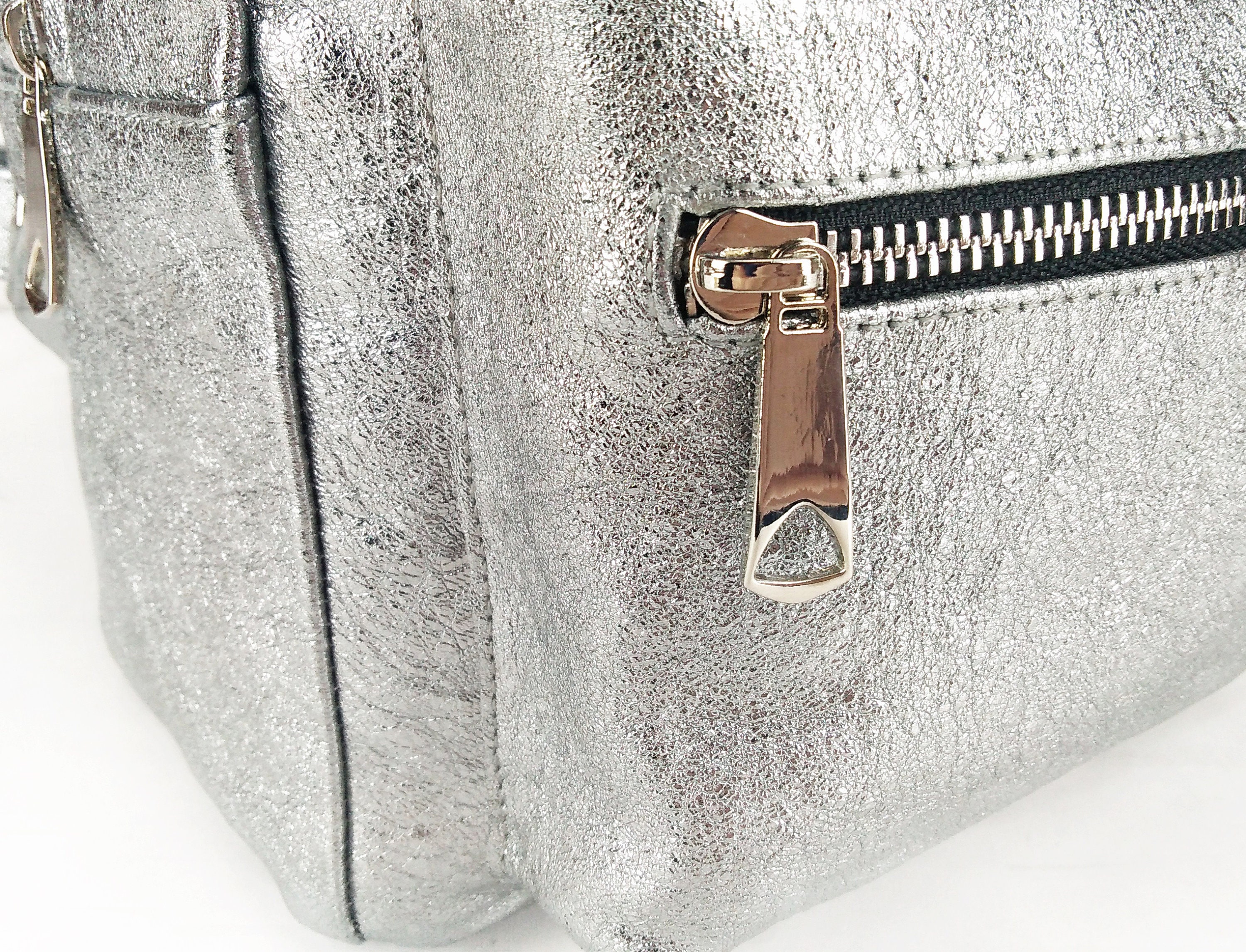 G.I. L.L Classy, gray, silver, backpack/purse genuine, leather MICHAEL KORS KENLY MEDIUM BACKPACK PEBBLED LEATHER GREY  main image 4
